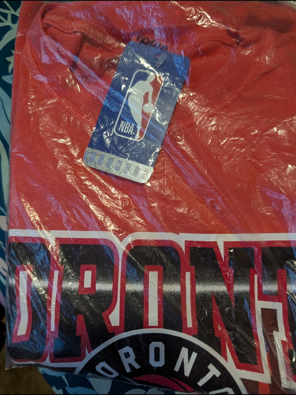 Toronto NBA Red Graphic Tee with Logo SMALL